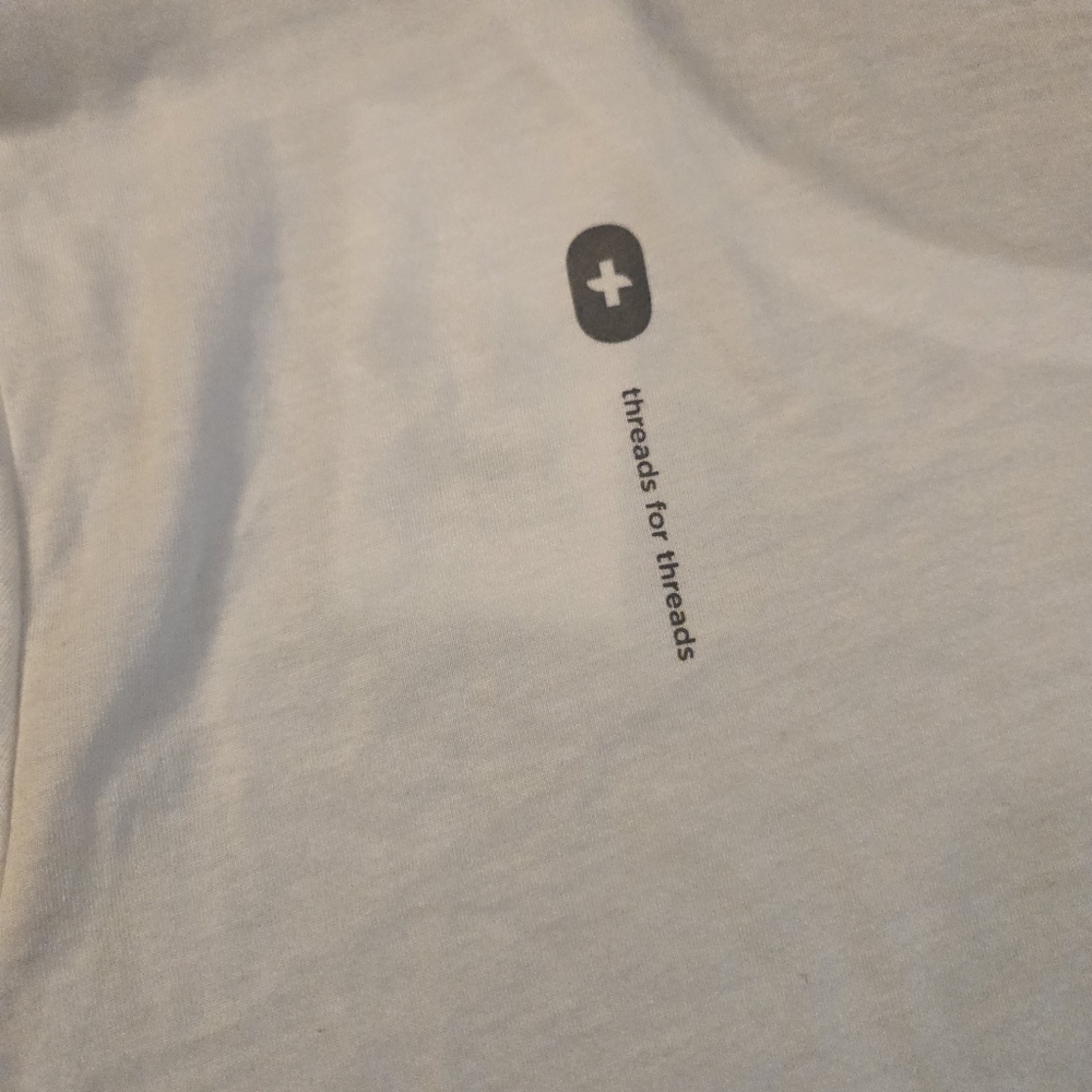 FIGS Multilingual Nurse White Tee, Size L Workwear Casual NWT - Picture 9 of 10